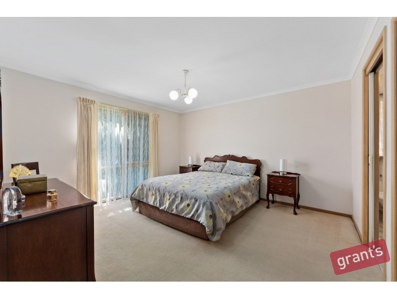 11 Shinners Avenue, Narre Warren VIC 3805