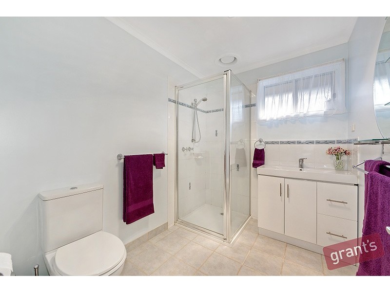 23 Sweetgum Avenue, Narre Warren VIC 3805