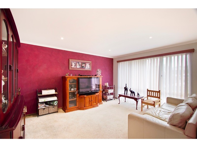 32 Ellenvale Drive, Narre Warren VIC 3805