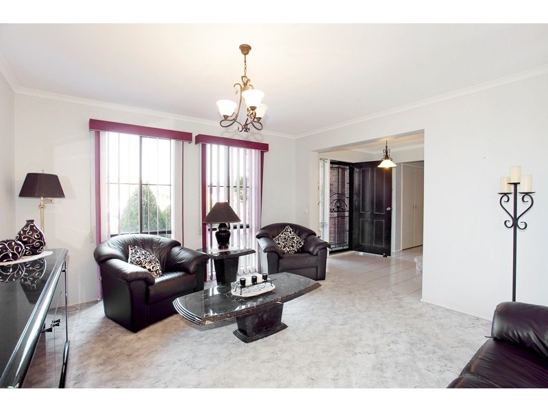 4 Finbar Court, Narre Warren South VIC 3805