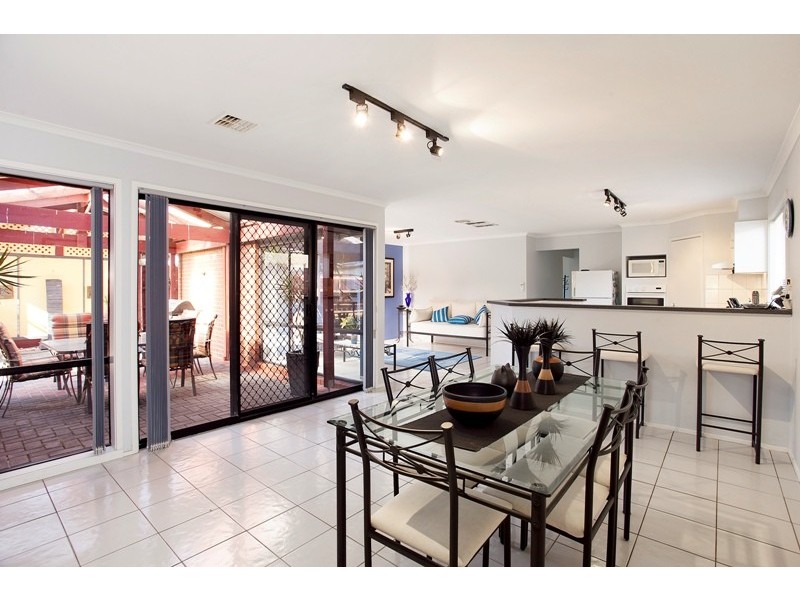 4 Finbar Court, Narre Warren South VIC 3805