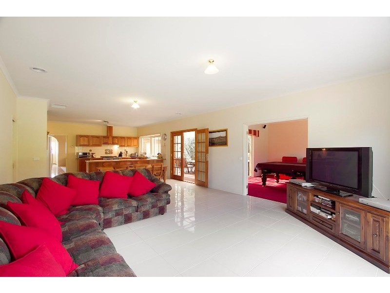 22 Ellesse Way, Berwick VIC 3806