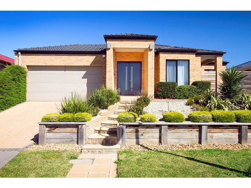 19 Locarno Place, Narre Warren South VIC 3805