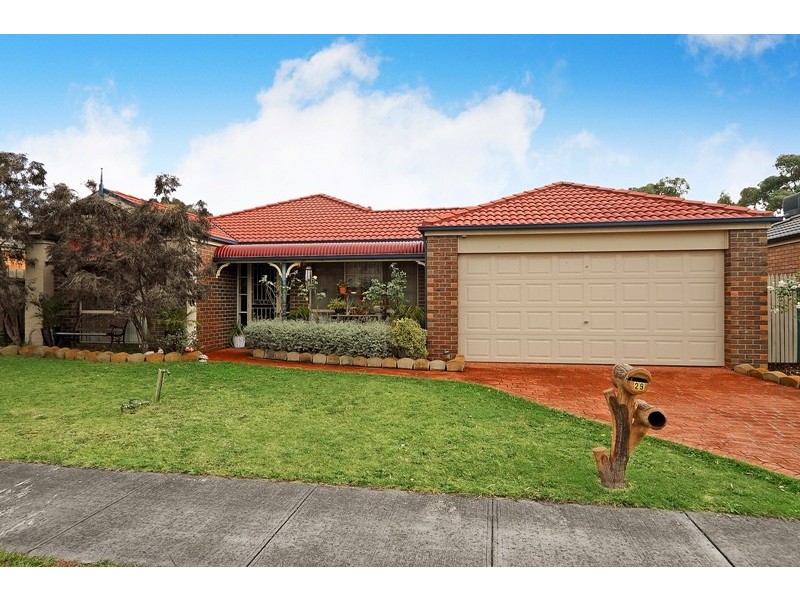 29 Glenshee Drive, Lynbrook VIC 3975