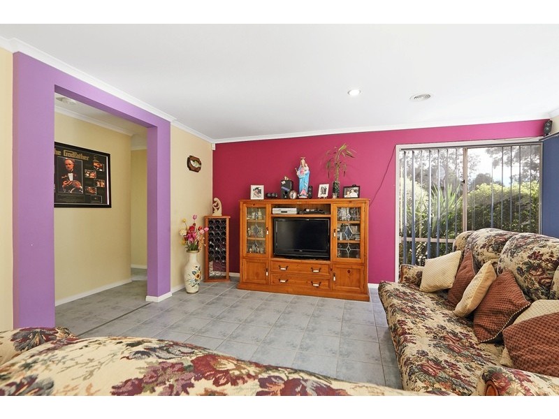 29 Glenshee Drive, Lynbrook VIC 3975