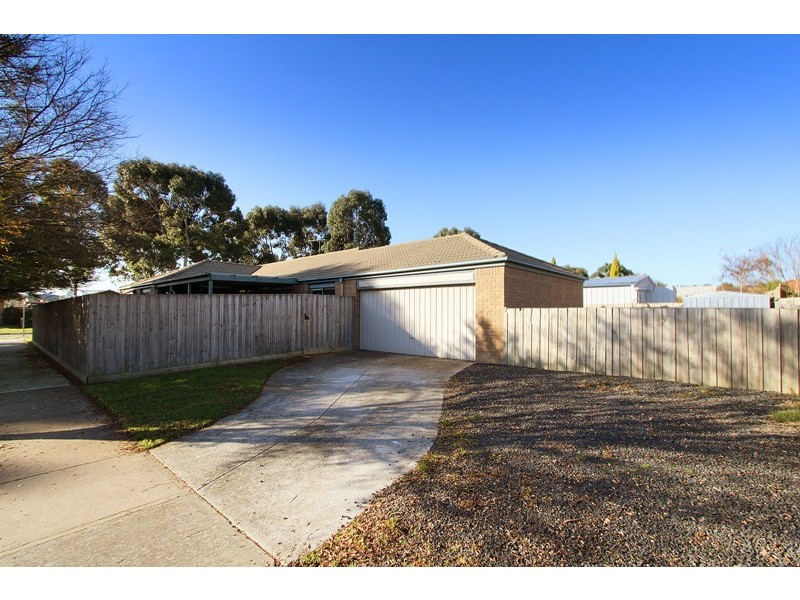 78 Kendall Drive, Narre Warren VIC 3805