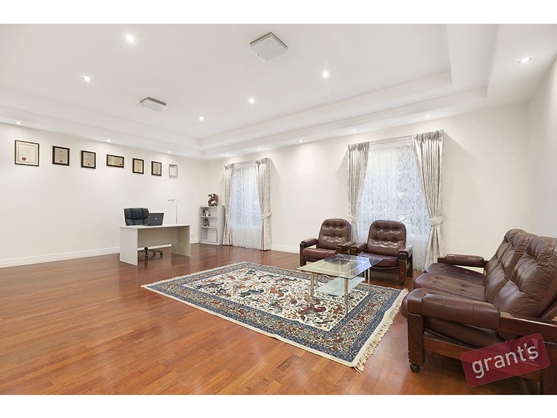 9 Springbank Rise, Narre Warren North VIC 3804