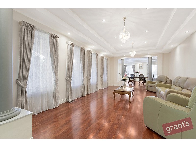 9 Springbank Rise, Narre Warren North VIC 3804