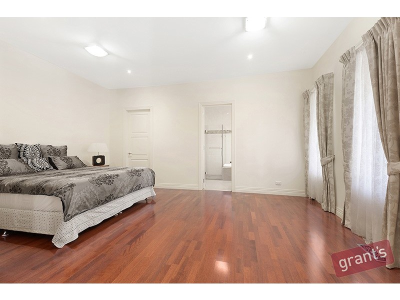 9 Springbank Rise, Narre Warren North VIC 3804