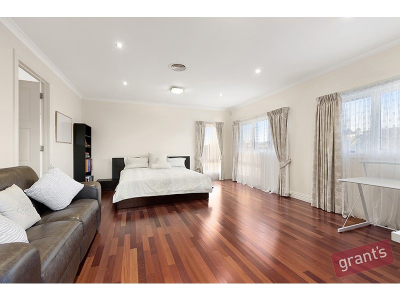 9 Springbank Rise, Narre Warren North VIC 3804