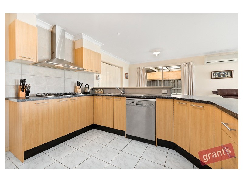 44 Boronia Avenue, Cranbourne VIC 3977