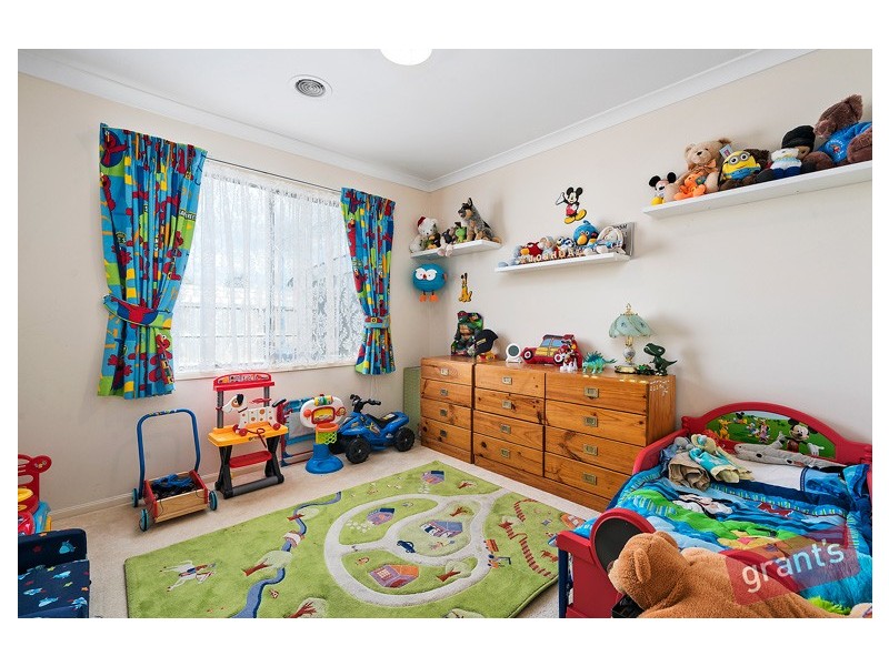 44 Boronia Avenue, Cranbourne VIC 3977