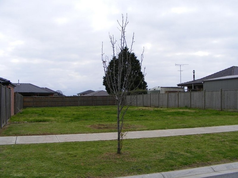 28 (Lot 930) Bronson Circuit, Cranbourne North VIC 3977