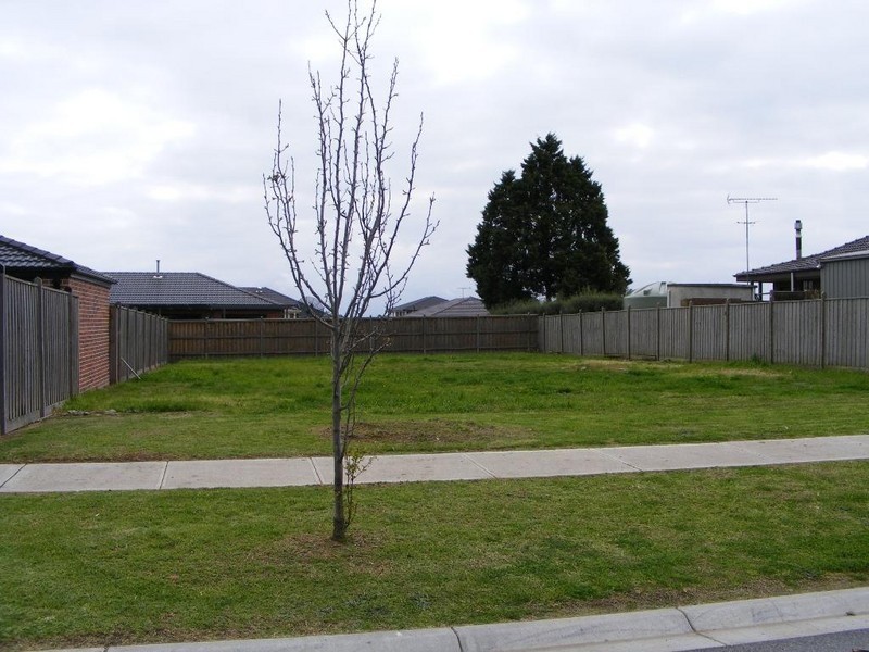 28 (Lot 930) Bronson Circuit, Cranbourne North VIC 3977