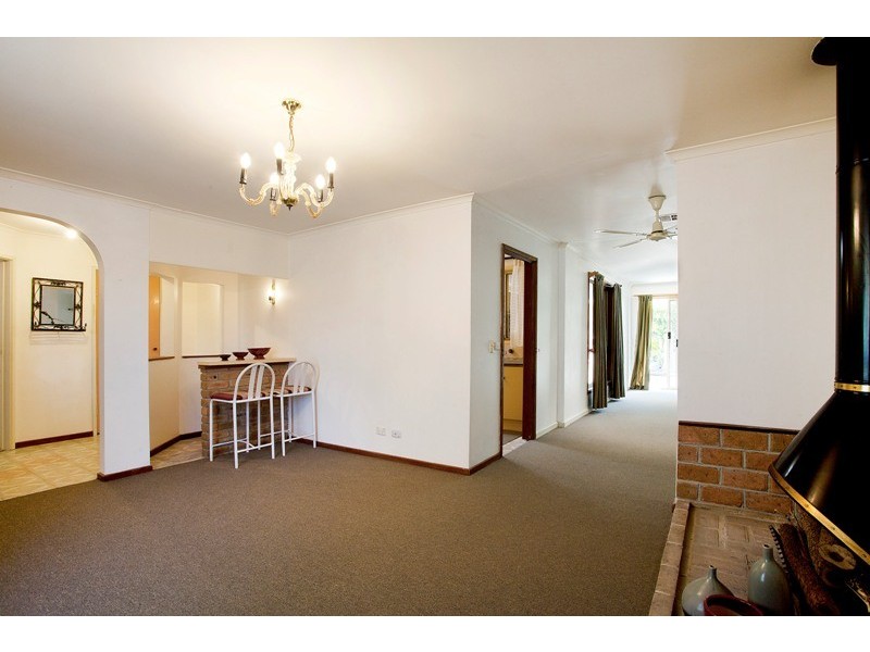 13 Rhonda Close, Endeavour Hills VIC 3802