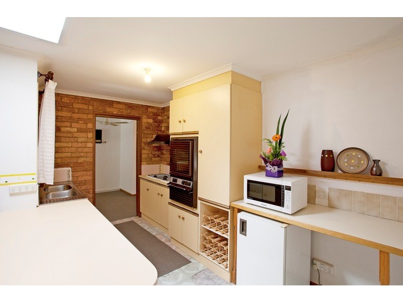 13 Rhonda Close, Endeavour Hills VIC 3802