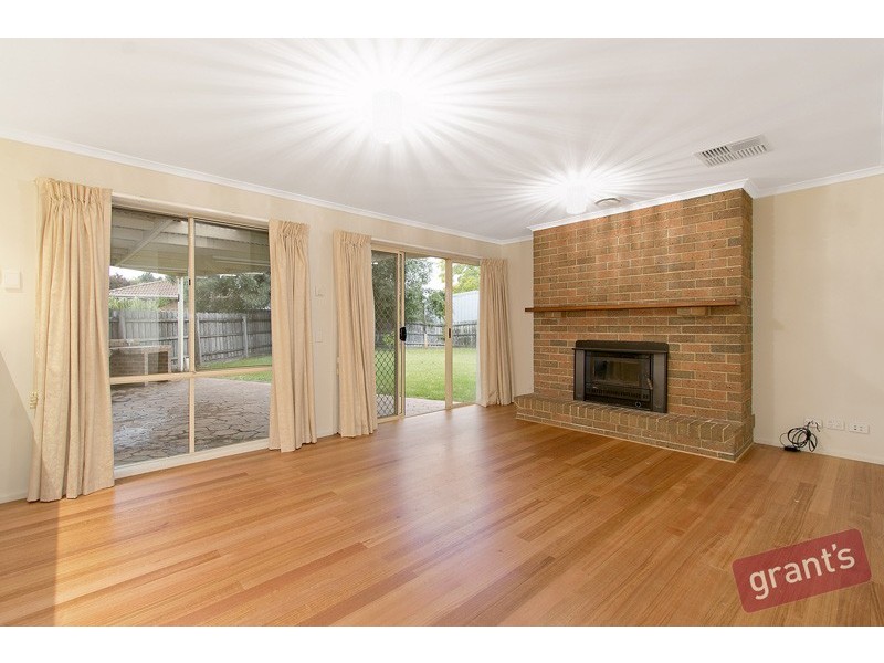 4 Topaz Place, Narre Warren VIC 3805