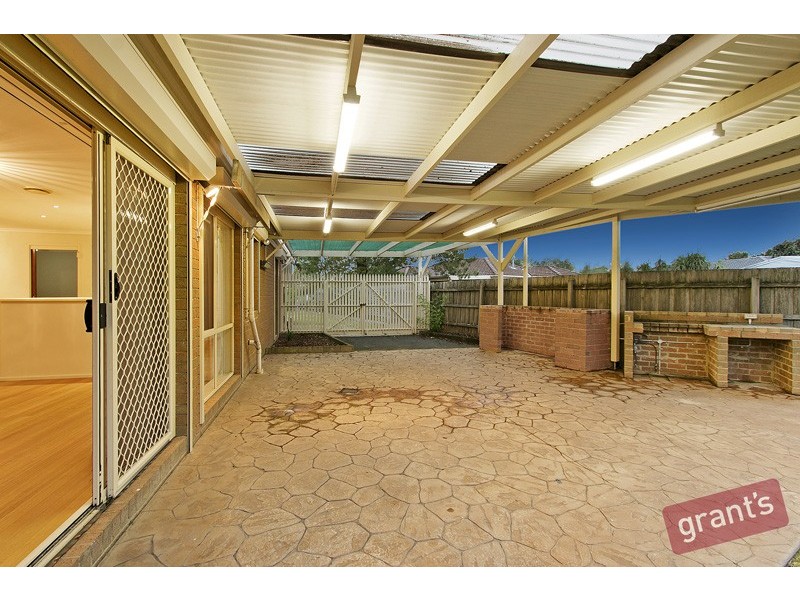 4 Topaz Place, Narre Warren VIC 3805