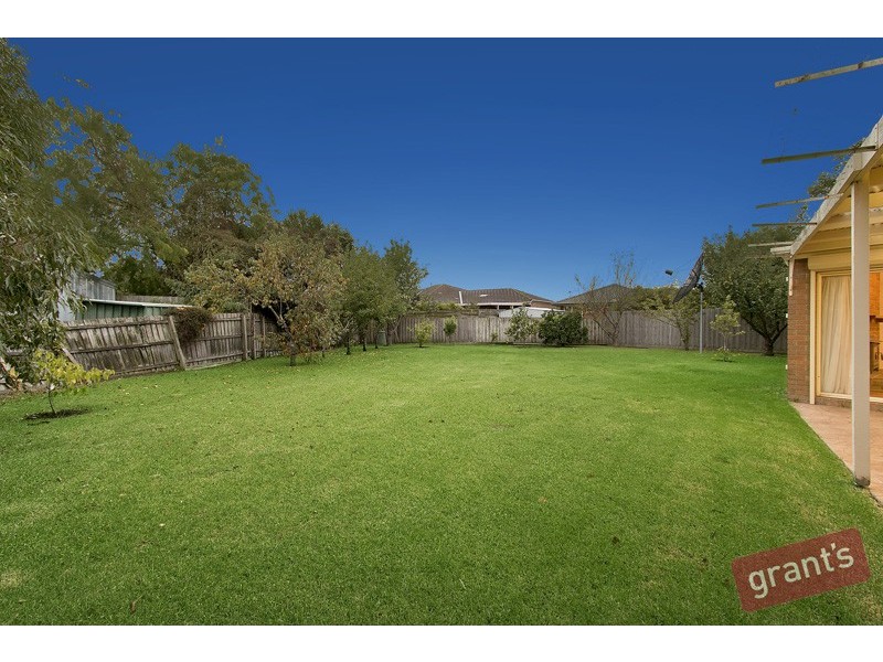 4 Topaz Place, Narre Warren VIC 3805
