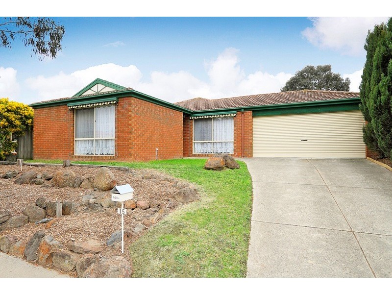 15 Terrapin Drive, Narre Warren South VIC 3805