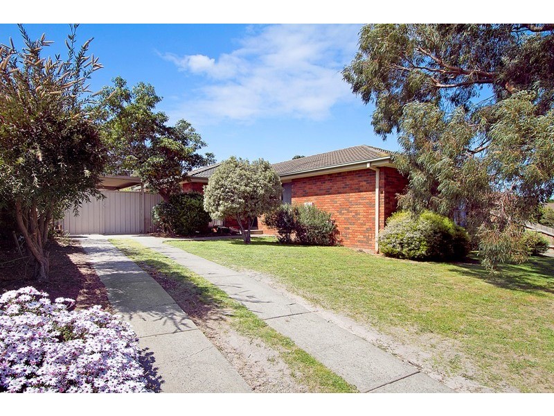 20 Rosemont Drive, Narre Warren VIC 3805