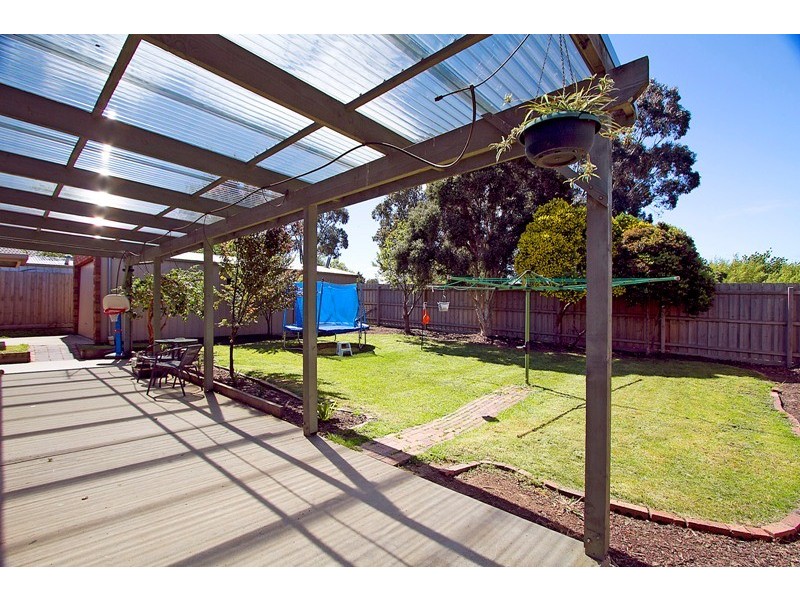 20 Rosemont Drive, Narre Warren VIC 3805