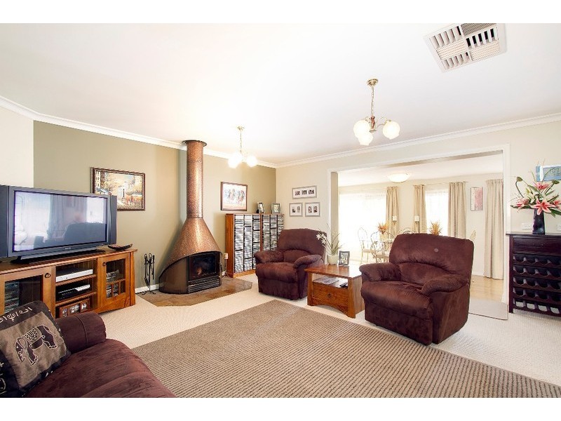 27 Park Square, Narre Warren South VIC 3805