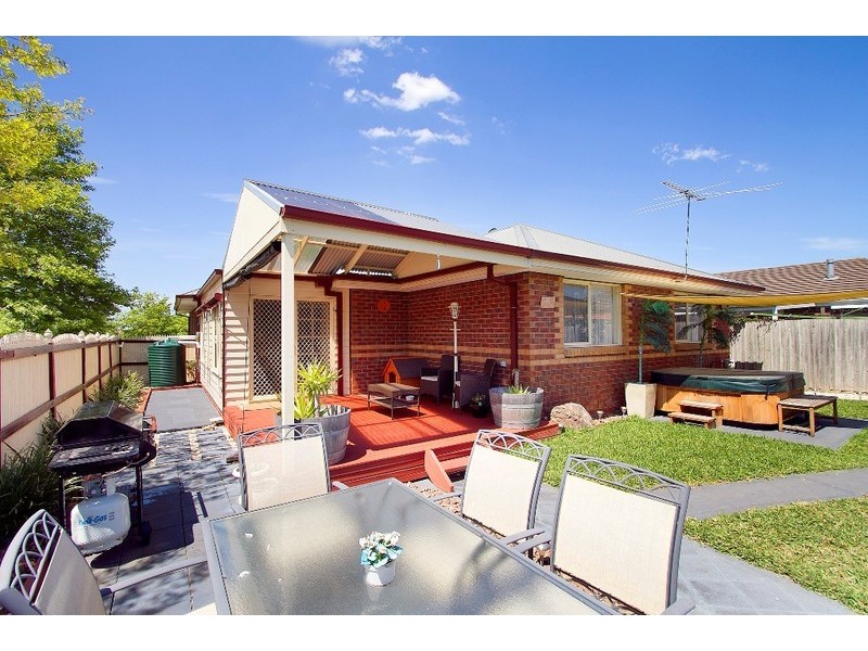 27 Park Square, Narre Warren South VIC 3805