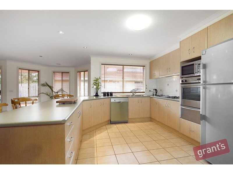 29 Warrenwood Place, Narre Warren VIC 3805