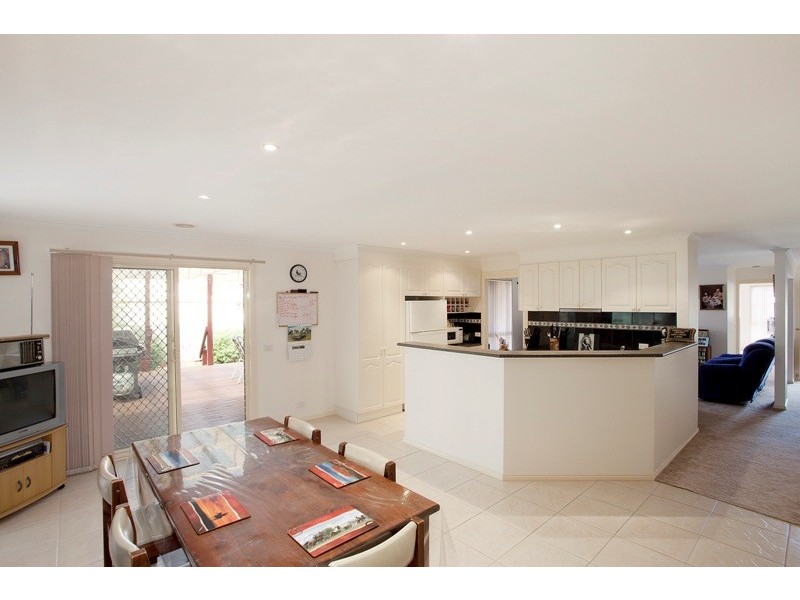 4 The Quadrant, Narre Warren South VIC 3805