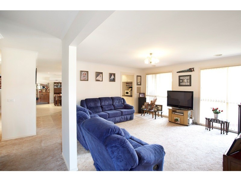 4 The Quadrant, Narre Warren South VIC 3805