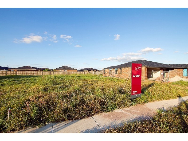 Lot 703 Vanessa Circuit, Pakenham VIC 3810