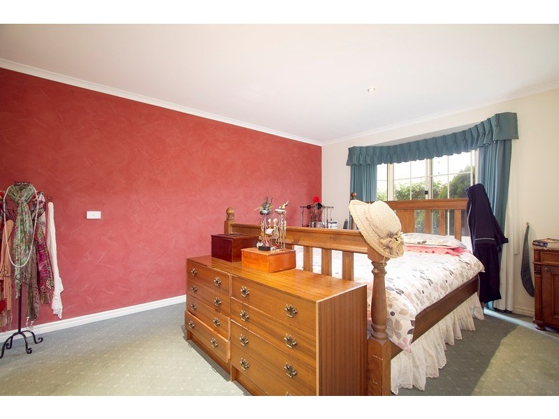 5 Albens Court, Narre Warren VIC 3805