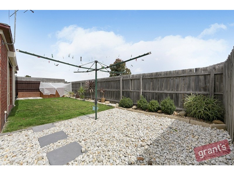 37 Lochard Terrace, Narre Warren South VIC 3805