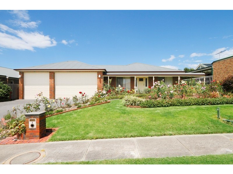 2 Moonbeam Close, Narre Warren South VIC 3805