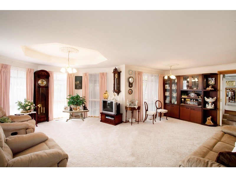 13 Oakleaf Place, Narre Warren South VIC 3805