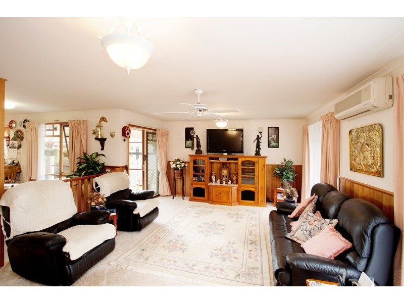 13 Oakleaf Place, Narre Warren South VIC 3805