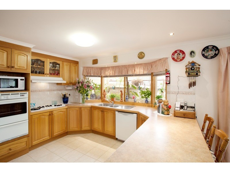 13 Oakleaf Place, Narre Warren South VIC 3805