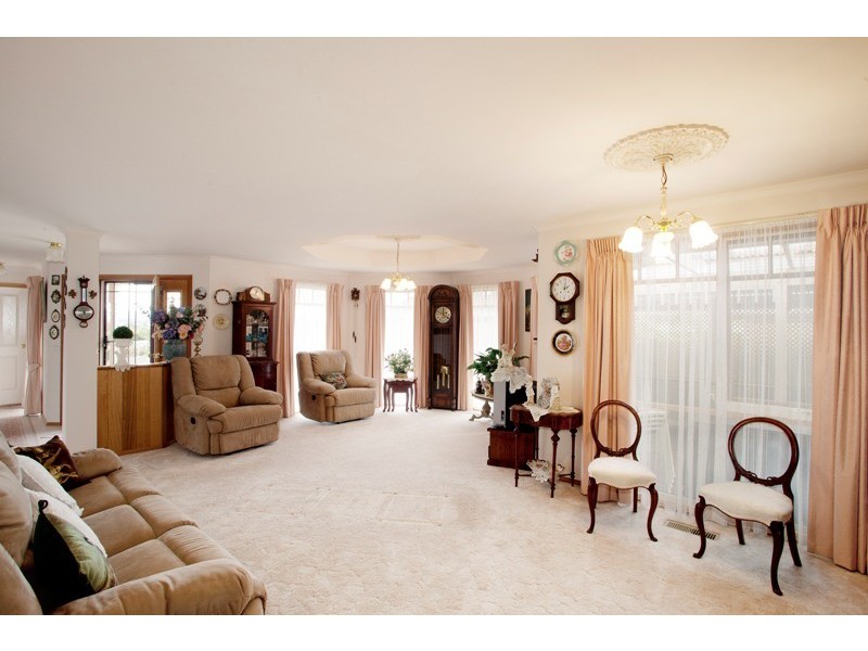 13 Oakleaf Place, Narre Warren South VIC 3805