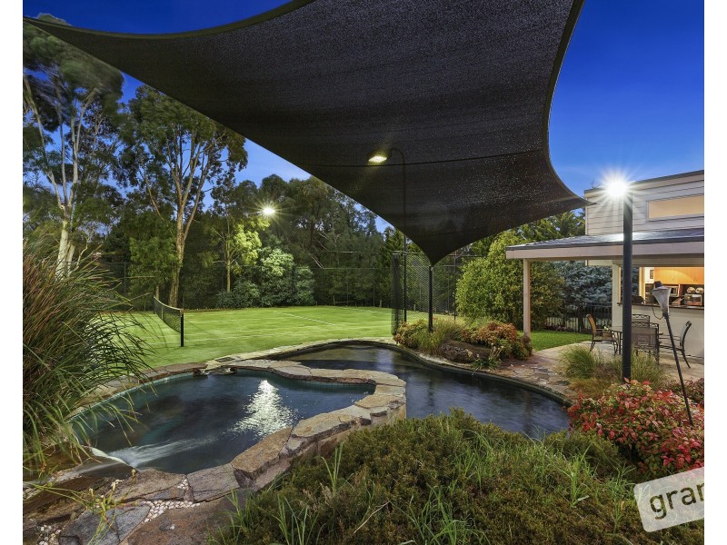 17-18 Carolyn Close, Narre Warren North VIC 3804