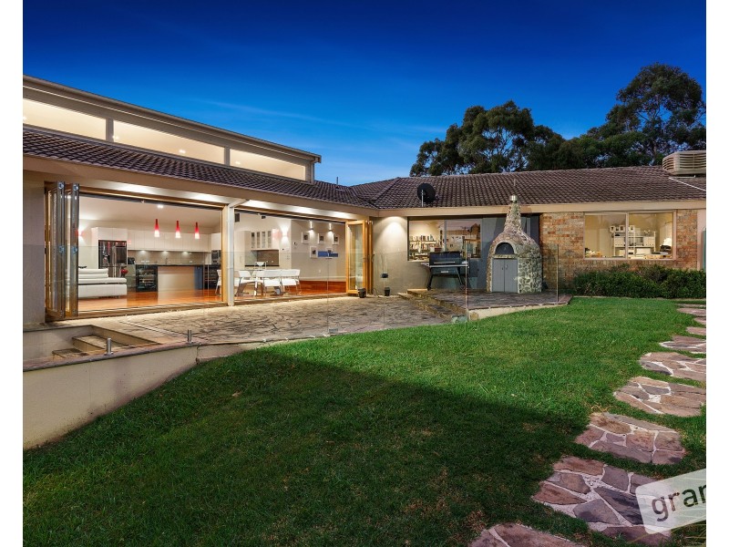 17-18 Carolyn Close, Narre Warren North VIC 3804