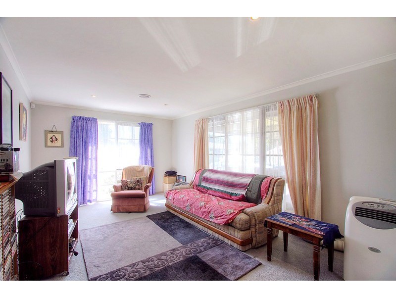 38 Heatherlea Crescent, Narre Warren VIC 3805