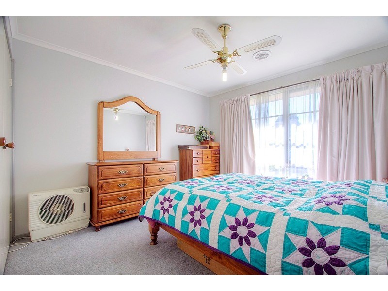 38 Heatherlea Crescent, Narre Warren VIC 3805