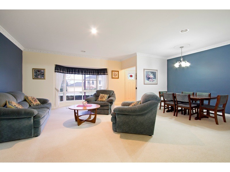 2 Davy Court, Narre Warren South VIC 3805