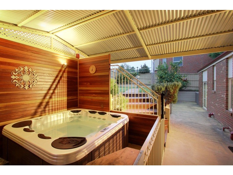 2 Davy Court, Narre Warren South VIC 3805