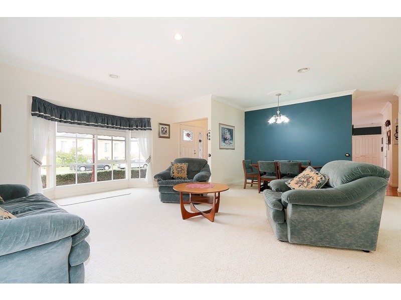 2 Davy Court, Narre Warren South VIC 3805