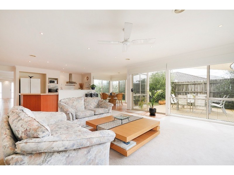 5 Jude Place, Narre Warren South VIC 3805