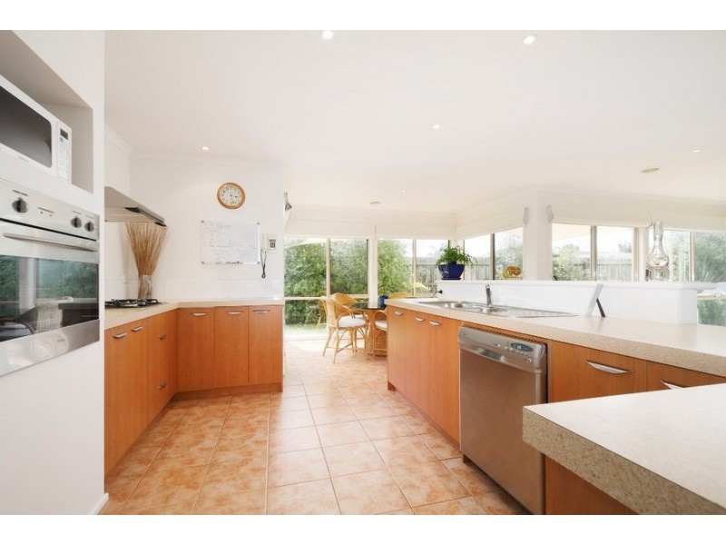 5 Jude Place, Narre Warren South VIC 3805