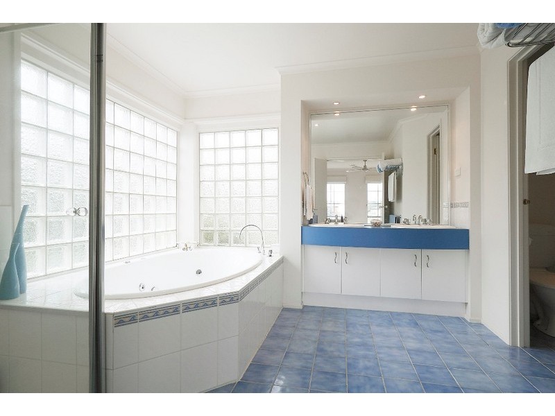 5 Jude Place, Narre Warren South VIC 3805