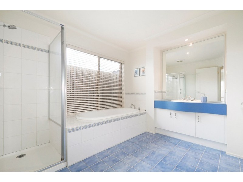 5 Jude Place, Narre Warren South VIC 3805